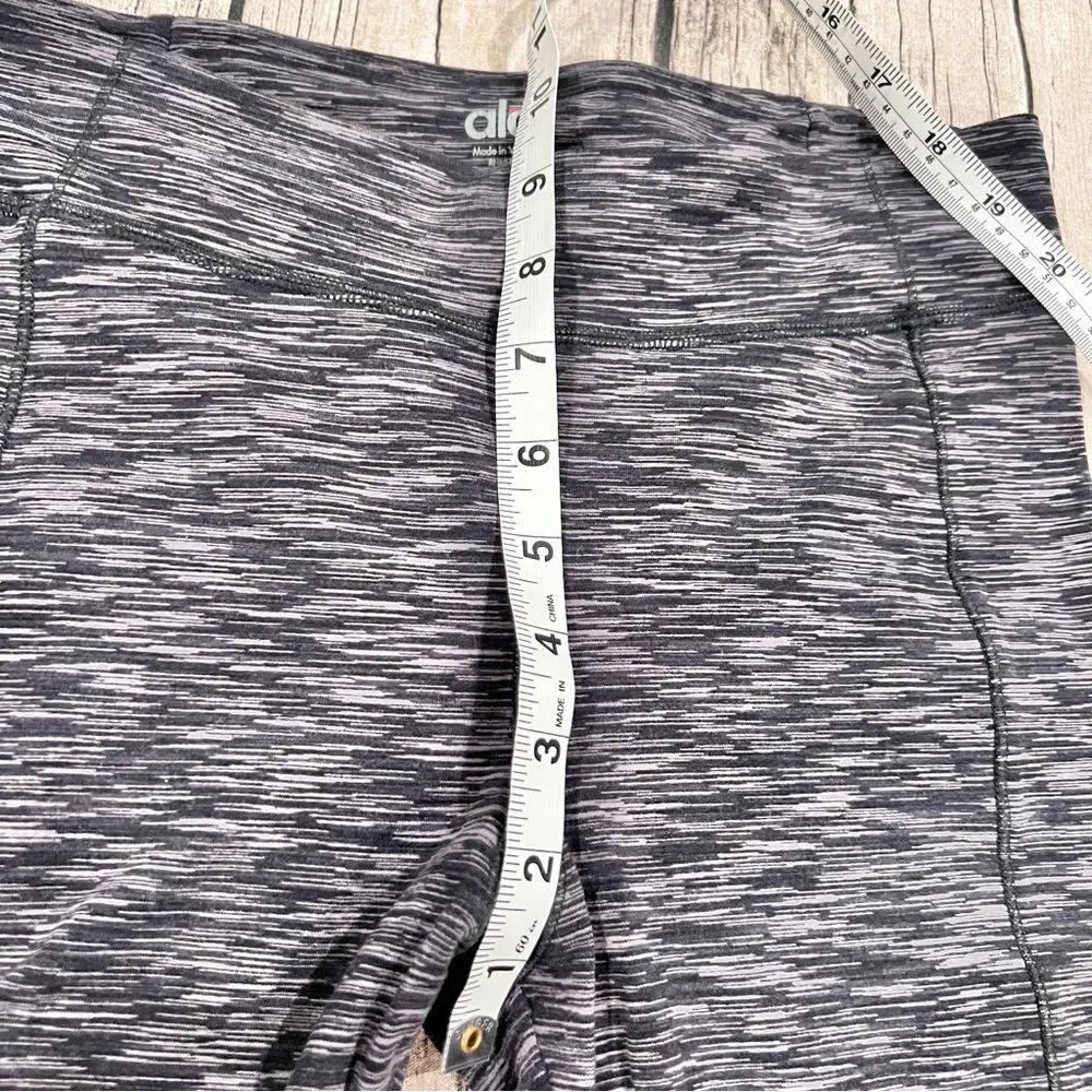 Alo Yoga cropped space dye leggings with rouching at cuffs size small
